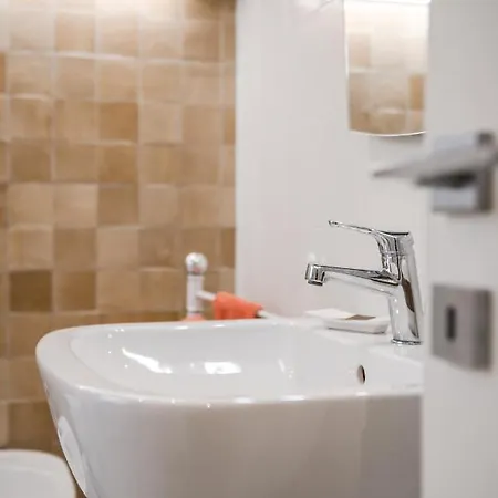 Casa 3 Santi, Your Contemporary In Apartment Rome