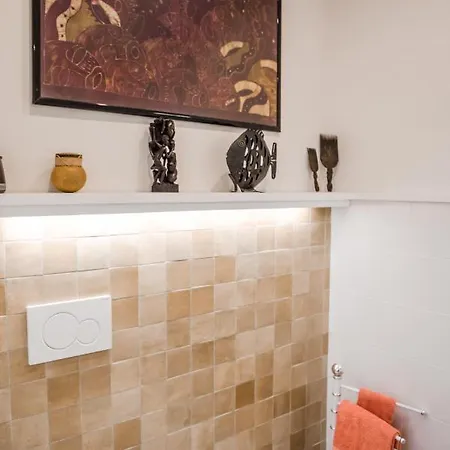 Apartment Casa 3 Santi, Your Contemporary In Rome