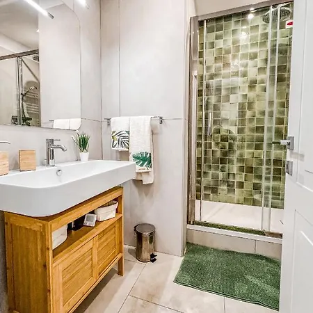 Apartment Casa 3 Santi, Your Contemporary In Rome
