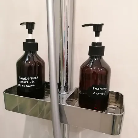 Casa 3 Santi, Your Contemporary In Apartment Rome